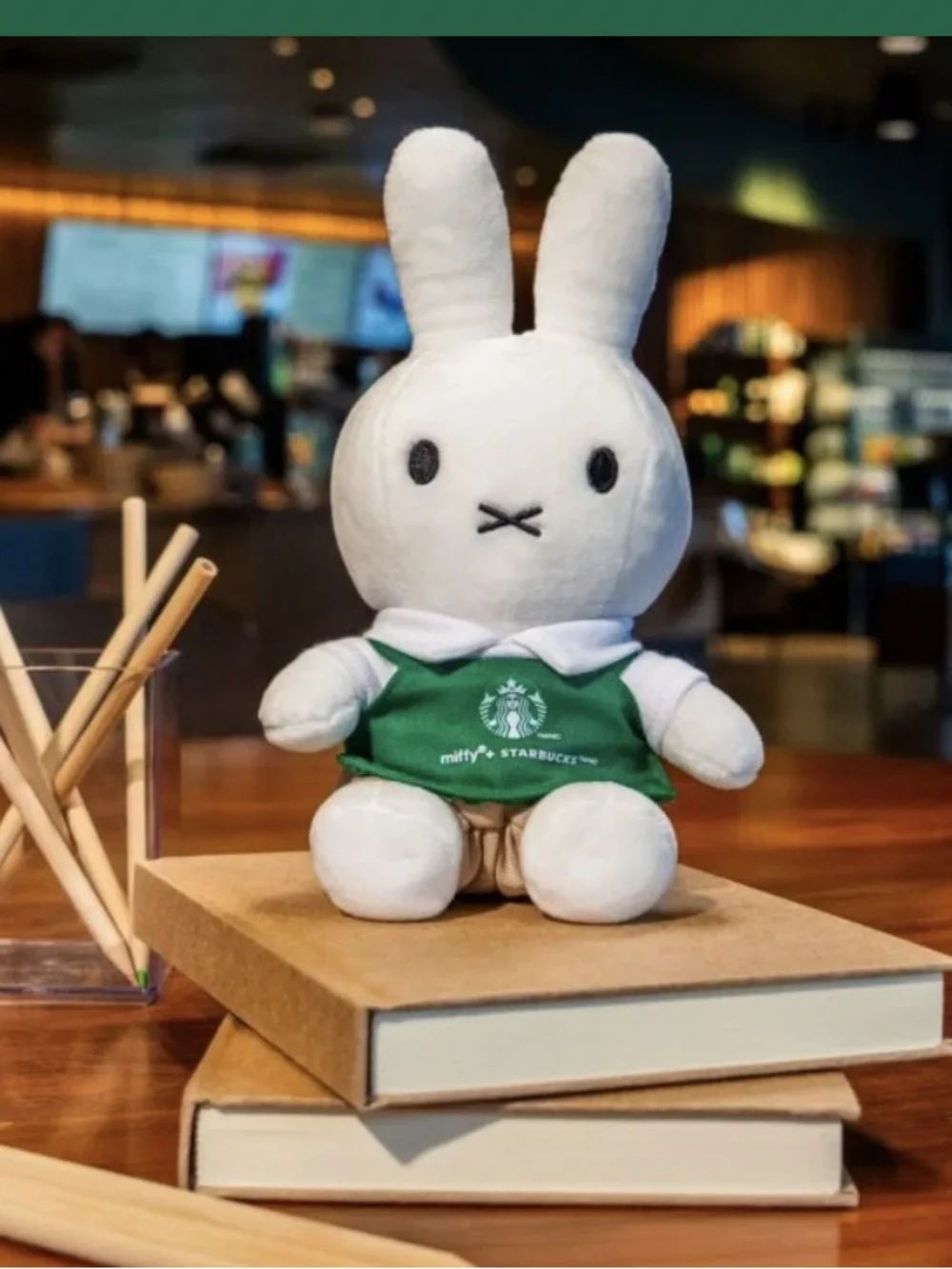 Starbucks x hello kitty x miffy Lot